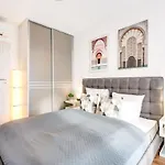 Apartament - New - With Sunny Balcony