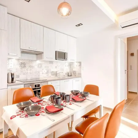 - New - With Sunny Balcony Budapest