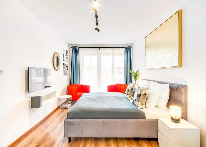 - New - With Sunny Balcony Appartamento *